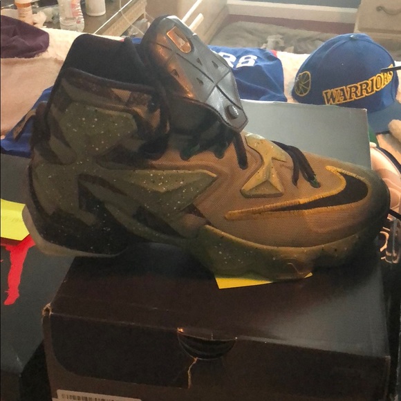 Men’s Nike Lebron XIII AS Sneakers - Picture 3 of 5